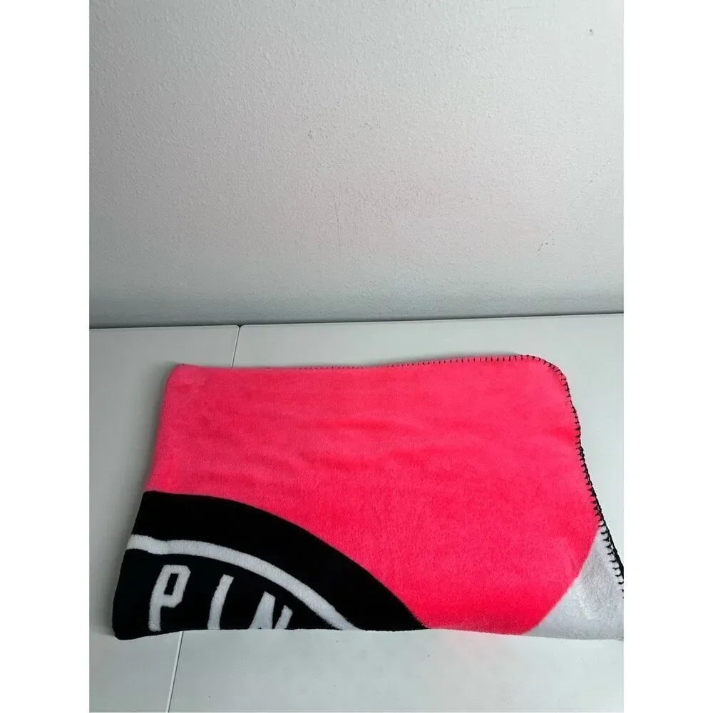 Rare Limited Victoria's Secret PINK Pink Black & White Stadium Blanket/Throw